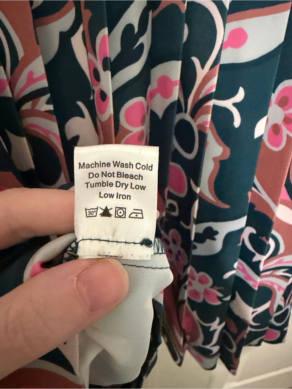 Tuckernuck X Cameran Eubanks Wimberly Magnolia
Chintz Indre Floral pleated skirt - Picture 7 of 8